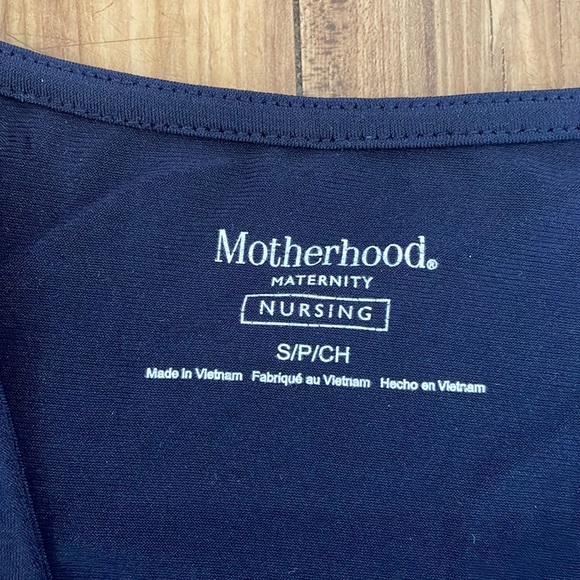 Motherhood maternity nursing tops. Navy and black & white. Size small. Like new. - Picture 4 of 10